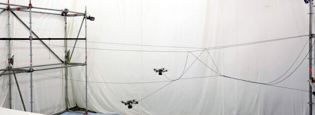 Konstruktion: Flugdrohnen der ETH Zürich verknüpfen eigenständig ultraleichte Dyneema-Seile zu einer stabilen Hängebrücke.