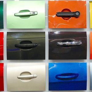 Weil sich die Tür- und Klappengriffe eines Automobils im Sicht- und Tastbereich des Nutzers befinden, tragen sie durch ihre Form und Haptik wesentlich zur Qualitätsanmutung eines Automobils bei. Die Griffe werden bei Witte in Ostrov aus PA6-GF 30 (mit 30 % Glasfaserverstärkung) gefertigt, die Abdeckungen aus einem PC/ABS-Blend, dahinter liegende Strukturteile bestehen aus PP-GF 30, heißt es.