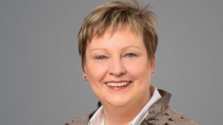 Berlins CIO, Sabine Smentek, will die IT-Steuerung im Land weiter ausbauen (© Bernhardt Link – Farbtonwerk)