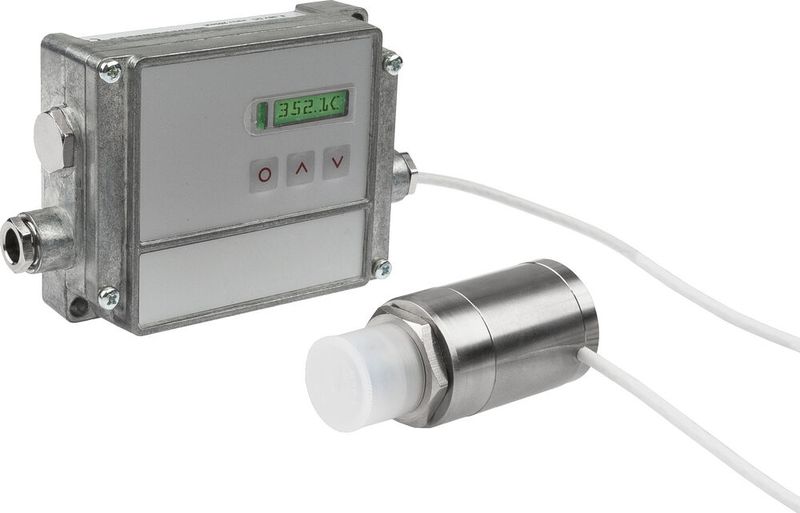 IR-Thermometer der Reihe OI98 sind als zweiteilige Systeme konzipiert. Der eigentliche Sensor hält hierdurch im Vergleich zu den Kompaktgeräten weitaus höheren Umgebungstemperaturen bis +250 °C stand. (Bild: Ipf electronic)