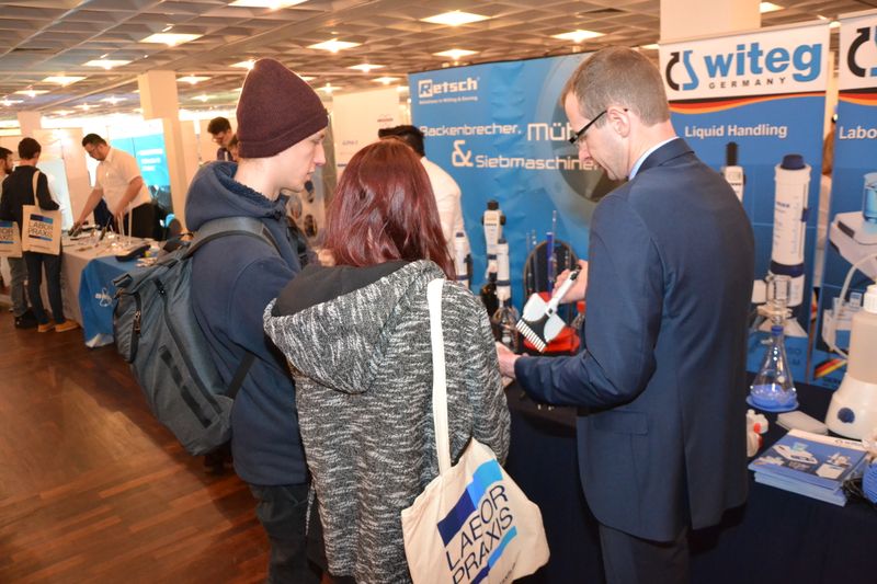 Impressionen der Lab-Supply Frankfurt vom 3. April 2019  Nach dem erfolgreichen Auftakt der Lab-Supply in Wien war die Ein-Tages-Messe für Labortechnik auch in Frankfurt gut besucht. Die Folgeveranstaltung findet am 15. Mai 2019 in Leverkusen statt.  Weitere Infos zu den kommenden Lab-Supply-Messen finden Sie auf www.lab-supply.info. (Bild: LABORPRAXIS, C. Lüttmann)