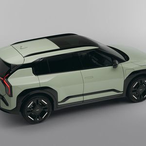 Optisch ähnelt der EV3 dem großen Bruder EV9.(Bild:  Kia)