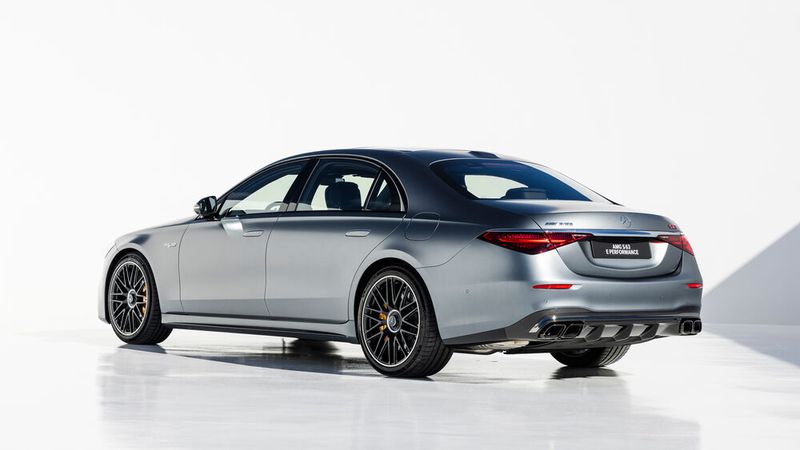 Die Beschleunigung von Null auf Tempo 100 gelingt in 3,3 Sekunden. (Bild: Mercedes-Benz)