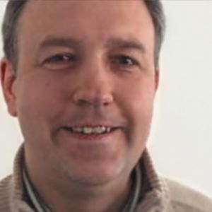 Ronald Mantei, Servicetechniker und Kälteanlagenbauermeister bei Axima Refrigeration, Regionalservicebüro Hamburg: „In den meisten Fällen ist eine Reinigung dann notwendig, wenn der Kälteanlagenhersteller bei Wartungsarbeiten Temperaturabweichungen feststellt.“