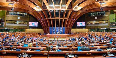 Heute Morgen wird der Europarat den KI-Konvetionen zustimmen. Ist das erledigt, wird das Ganze rechtskräftig und kann auch von Ländern außerhalb der EU unterzeichnet werden.(Bild:  J. Jackson)