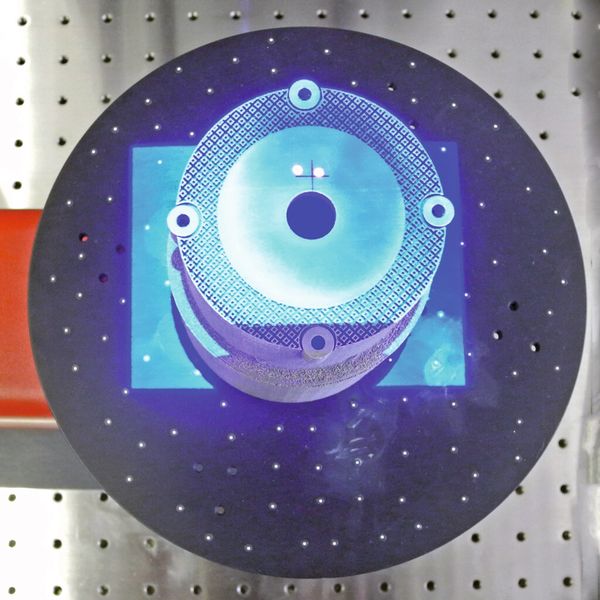 Fixiertes Laserschmelzteil auf einem optischem 3D-Messgerät von GOM. (Bild: Concept Laser)