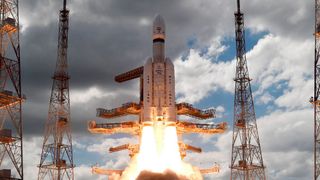 Die Rakete mit der Mondsonde „Chandrayaan-3«“ an Bord startete am 14. Juli von der südindischen Insel Sriharikota. (Bild: ISRO)