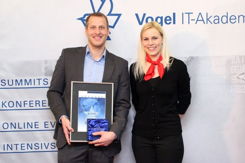 Auszeichnung für einen Referenten des STORAGE SOLUTIONS DAY Fachkongress Swiss 2013: Pierre Flammer (Nimble Storage) erhielt den Best Speaker Award dank Bestnoten für seinen Workshop. (Vogel IT-Akademie)