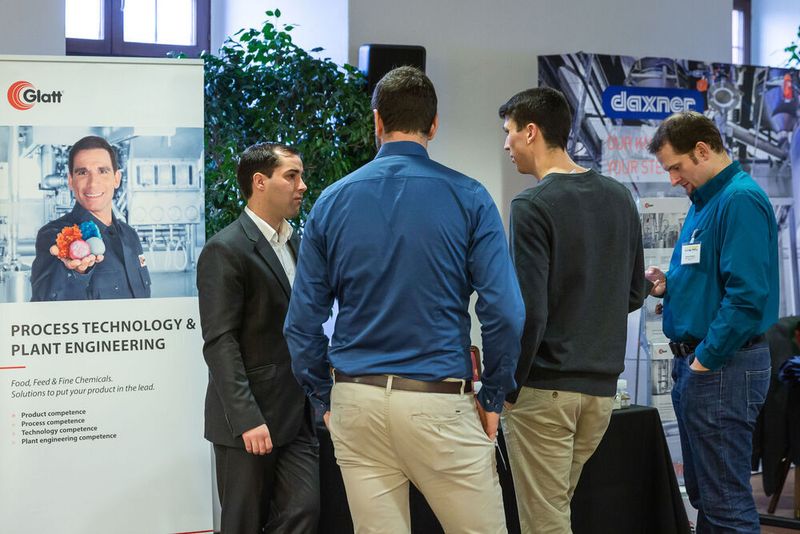 Impressionen der Förderprozessforen 2019: Beim Pumpen- und Schüttgut-Forum diskutieren Experten an zwei Tagen über Probleme bei Förderprozessen. Dabei steht der praxisorientierte Austausch und die gemeinsame Lösungsfindung im Vordergrund des Netzwerktreffens der Pumpen- und Schüttgut-Community. (Stefan Bausewein / PROCESS)