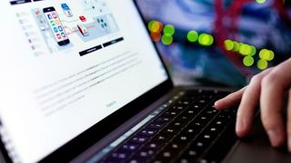 Das passende UEM-System hilft Unternehmen dabei, alle Endgeräte sicher und effizient zu verwalten.  (Bild: Jannik Hammes/ EBF-EDV Beratung Föllmer)