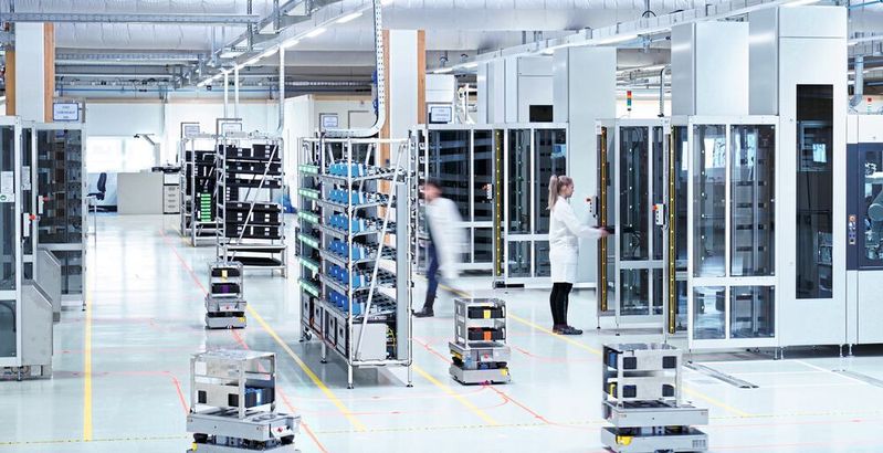 Für eine eigene Smart Factory musste Sick nicht nur auf neue Tools, sondern auch auf neues Denken setzen. Für eine eigene Smart Factory musste Sick nicht nur auf neue Tools, sondern auch auf neues Denken setzen.