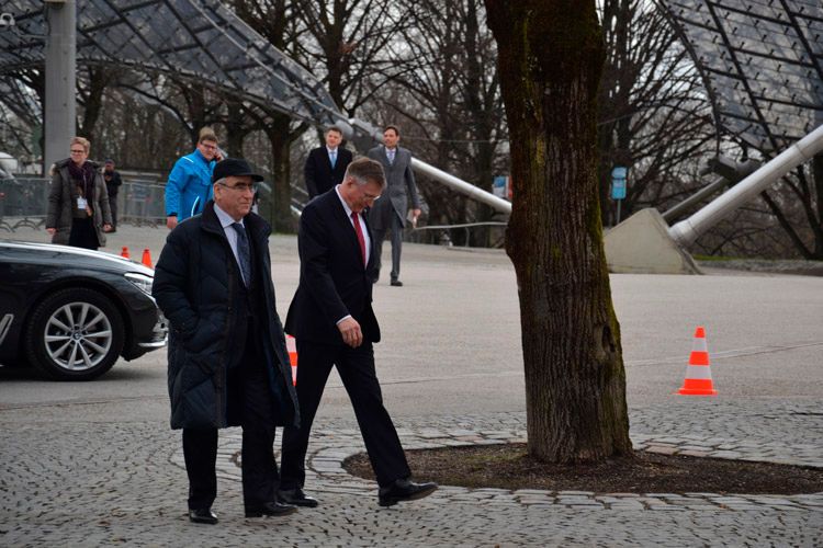 Ex-Bundesfinanzminister Theo Waigel wählte den BMW-Service. (Foto: Michel)