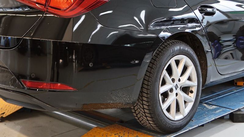 Studien zum Thema Nachhaltigkeit in der Schadeninstandsetzung gibt es inzwischen einige. Eine der jüngsten und ausführlichsten stammt vom Allianz Zentrum für Technik (AZT): „Reparieren oder ersetzen – Untersuchung der relativen Treibhausgasemission der Reparatur oder des Austauschs beschädigter Fahrzeugteile“.(Bild:  Diehl – VCG)