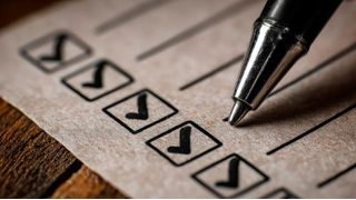 Lastenhefte werden oft als übermäßig formal, schwerfällig und nervig empfunden. Wie der effiziente Umgang damit gelingt, zeigt dieser Beitrag. (Bild: © Best - stock.adobe.com)