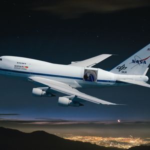 Zum Labor umgebaut: SOFIA (Stratosphären-Observatorium für Infrarot-Astronomie) ist eine Boeing 747 SP, die in 14 Kilometern Höhe die Entstehung von Sternen und Planetensystemen erforschen wird.