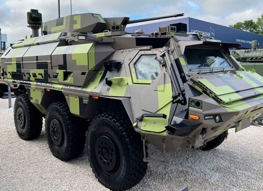 The first option is not happening! At the VW plant in Osnabrück, Rheinmetall had reportedly assessed the situation for potential production projects. The construction of this type of 6-wheel armored vehicles would have been possible. However, this will not happen, as Rheinmetall has now announced.(Image: Rheinmetall / W. Geiger)