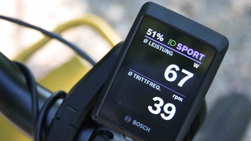 Das Kiox 300 informiert auch darüber, wie viel man als Fahrer geleistet hat. (Bild: sp-x / Mario Hommen)