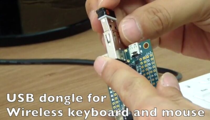 Odroid W in Aktion: Tastatur und Maus kabellos via USB-Dongle betreiben (Bild: hardkernel.com)