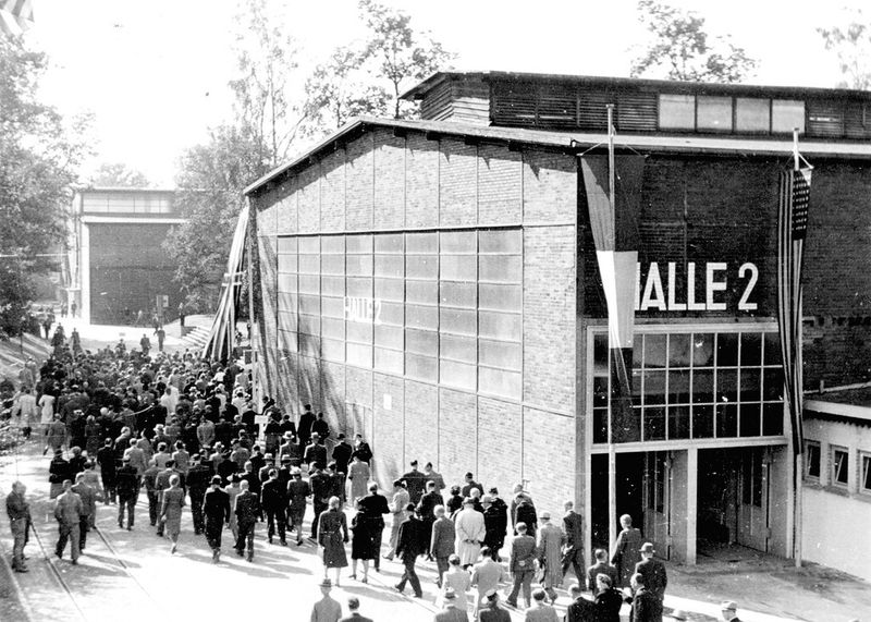 Auf dem Gelände einer früheren Metallfabrik in Laatzen ging im August 1947 die 1. Exportmesse Hannover an den Start. (Deutsche Messe)
