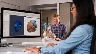 Forschungsorientiert und praxisbezogen: Der Studiengang Medizintechnik am KIT setzt Schwerpunkte bei der Digitalisierung, Elektrotechnik und Informationstechnik. (Bild: Markus Breig, KIT)