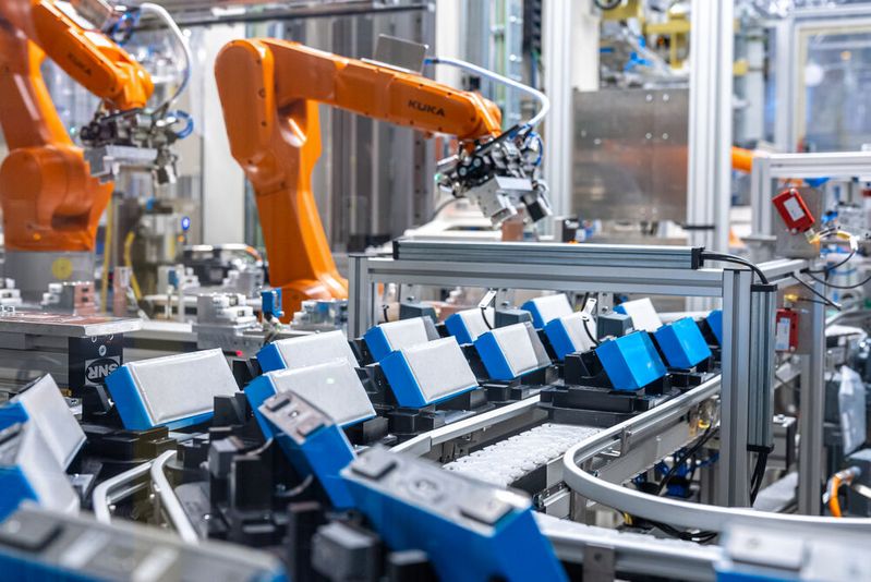 BMW investiert in die Batteriefertigung seines Werks in Leipzig. BMW investiert in die Batteriefertigung seines Werks in Leipzig.
