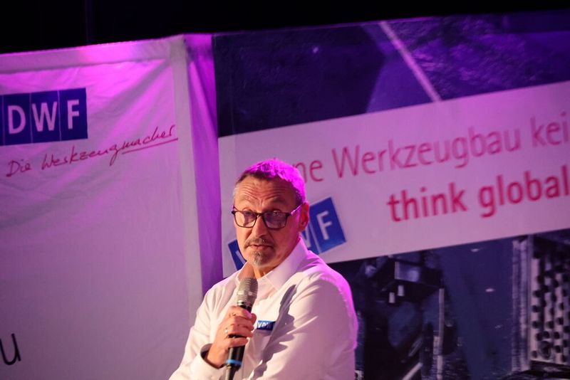 Stephan Berz, Präsident Europe der weltweiten Dachorganisation der Werkzeug- und Formenbauverbände International Special Tooling and Machining Association ISTMA, benannte in seinem Beitrag große Herausforderungen für die Branche.  (Bild: Maschinenmarkt/rw)