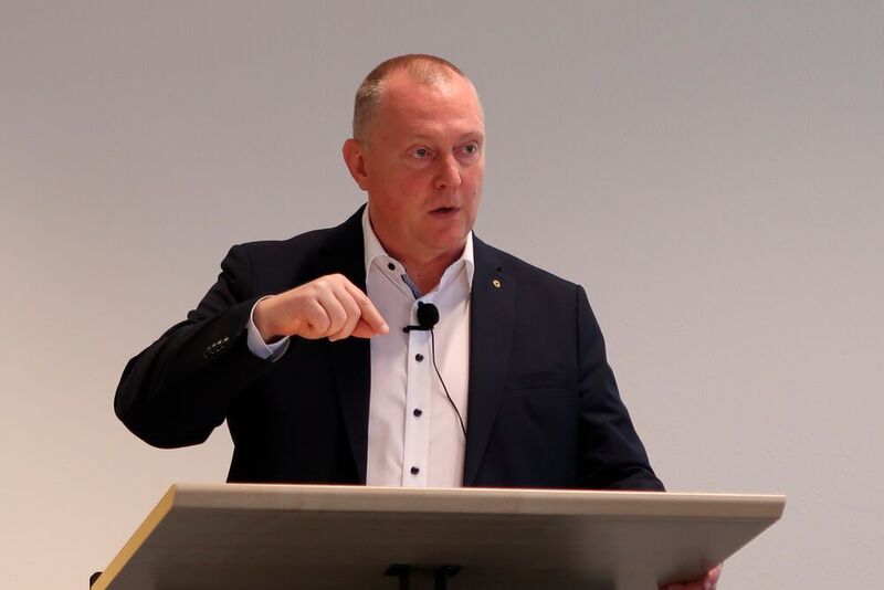 Der alte und der neue Präsident des ZKF: Peter Börner wurde während der Mitgliederversammlung einstimmig wiedergewählt.