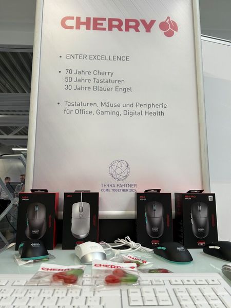 Mit den Kirsch-Gummibärchen...   (Bild: Vogel IT-Medien)