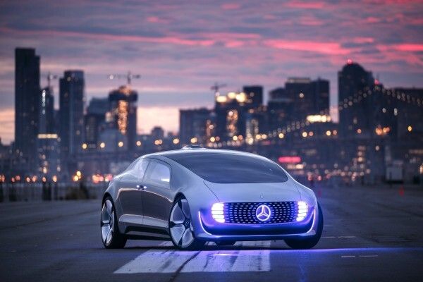 Mercedes-Benz F 015 Luxury in Motion in San Francisco 2015  (Mercedes-Benz)