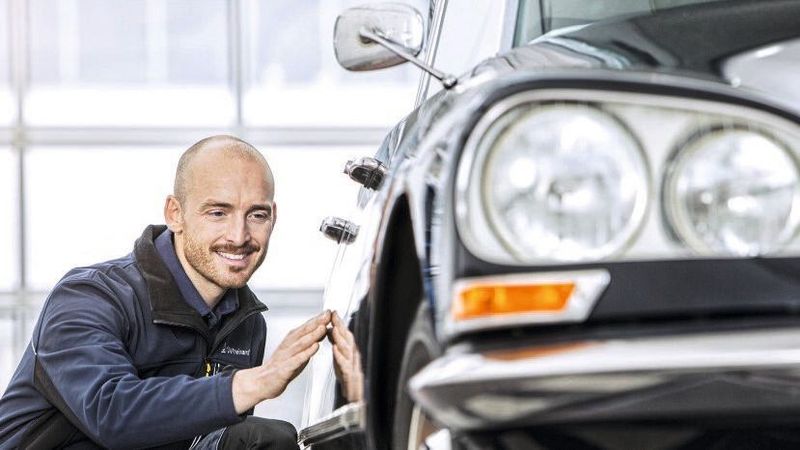 Auch die Qualität von Oldtimergutachten war ein Thema bei der diesjährigen Sitzung des Oldtimerausschusses des Zentralverbands Deutsches Kraftfahrzeuggewerbe.(Bild:  TÜV Rheinland)