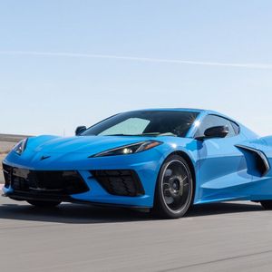 Die neue Corvette C8 hat einen Mittelmotor. (Bild:  Cadillac)