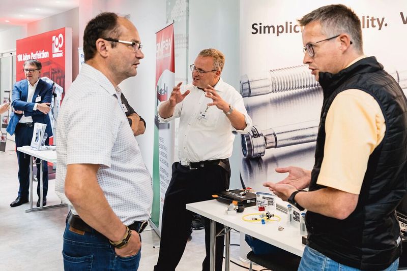 Impressionen der Fachtagung „Mehr Effizienz im Presswerk“ 2025 in Würzburg. (Bild: Stefan Bausewein)