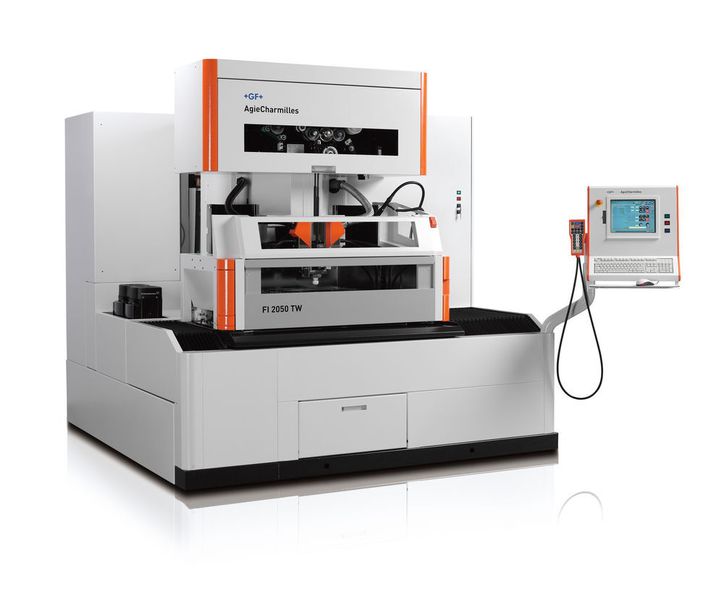 Mit der Drahterosionsanlage FI 2050 TW hat GF AgieCharmilles den iF product design award gewonnen. Die Werkzeugmaschine zeichnet sich aber nicht nur durch ihre ansprechende Hülle sondern auch durch ihre wegweisende Technik aus. Die FI 2050 TW ist zudem führend in punkto Vielseitigkeit, Präzision und Flexibilität. (Bild: GF)