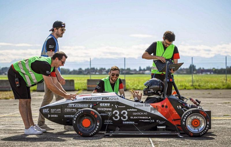 Der vorherige Weltrekord von 1,461 s, aufgestellt im September 2022 von einem Team der Universität Stuttgart, wurde damit um mehr als ein Drittel unterboten.  (Bild: Alessandro Della Bella / ETH Zürich)
