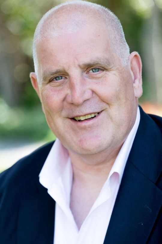 David Walker: „Es stellt sich die Frage, wie sich die Architektur von Rechenzentren angesichts der von IoT und 5G ausgelösten Edge-Dynamik weiterentwickeln muss, um sicherzustellen, dass die Daten den Endnutzern zur Verfügung stehen, wo, wann und wie immer sie sie benötigen.“(Peter Duce Photography)