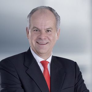 „Diese Investition in Südkorea ist ein Bekenntnis zum koreanischen Markt, in dem wir seit mehr als zehn Jahren jeweils zweistellige Wachstumsraten erzielen“, betont Christoph Caselitz, Rittal Geschäftsführer Vertrieb.