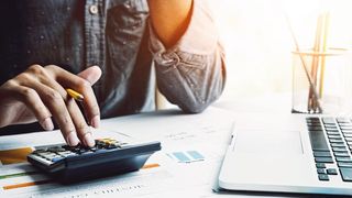 Das neue Verfahren soll Unternehmen schon vor einer Insolvenz neue Möglichkeiten zur Restrukturierung geben. (©Natee Meepian - stock.adobe.com)