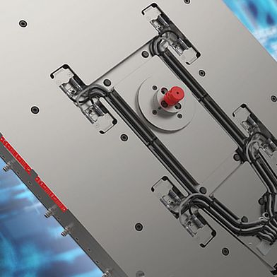 Das Kaltkanalwerkzeug besitzt servoelektrisch betätigte Düsennadeln, deren Steuerung künftig von der KI optimiert werden soll. (Bild: © Elmet, iStock-BlackJack3D)