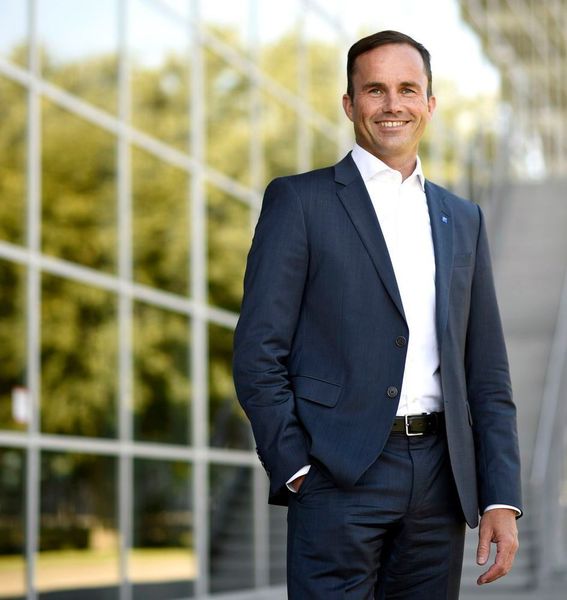 Dr. Jochen Köckler, Vorsitzender des Vorstands der Deutschen Messe AG: „Industrie 4.0 lässt Branchengrenzen verschwinden und Innovationszyklen wer-den kürzer.“ (Deutsche Messe)