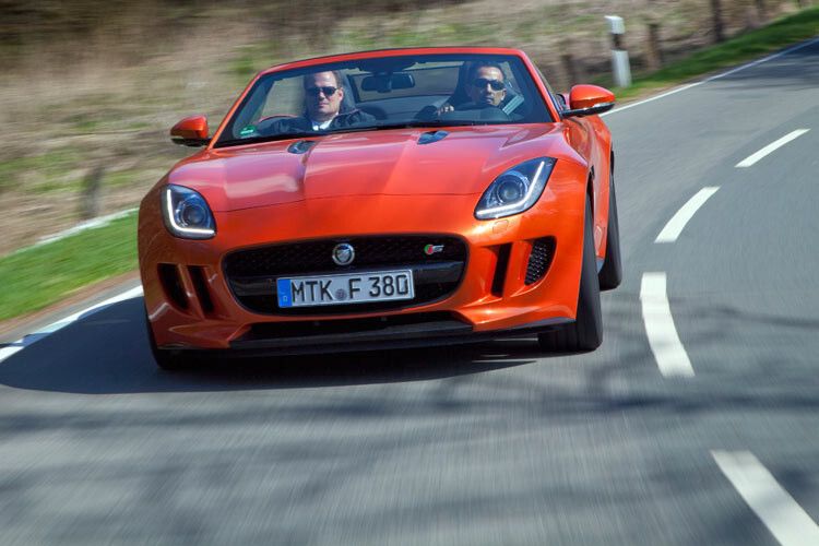 Die Haifischkiemen verstärken die Dynamik des F-Type. (Foto: Jaguar)