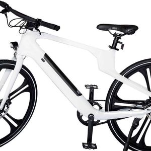 Das Bike ist in den Farben Weiß und Schwarz bestellbar. (Bild:  IO Mobility)