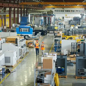 Zunehmende Integration von Automatisierung, datengetriebenen Systemen und effizienter Ressourcenplanung sind auch in einer anspruchsvolleren industriellen Umgebung möglich.(Bild: ©  DigiKey)