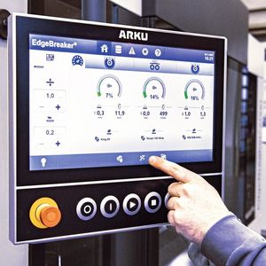 Besonders einfach wird die Bedienung des Edge Breaker 6000 mit dem ARKU Wizard. Der Bediener muss nur noch wenige Parameter eingeben, alle weiteren Einstellungen errechnet die Software.(Bild:  Arku)