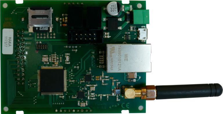 FunkPi: Die Kommunikation mit dem Raspberry Pi erfolgt über die UART-Schnittstelle, das Modul kann aber auch ohne Raspberry Pi betrieben werden. Zusätzliche externe Erweiterungen können über einen 26pol Pfostenstecker angeschlossen werden. Dieser enthält 8 analoge Eingäng, 8 GPIOs und 3 UART Schnittstellen. (Bild: 1.A Connect)