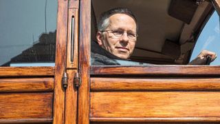 Der Schweizer Bruno von Rotz ist Träger des Preises „Goldener Kolben 2023“. (Bild: zwischengas.com)