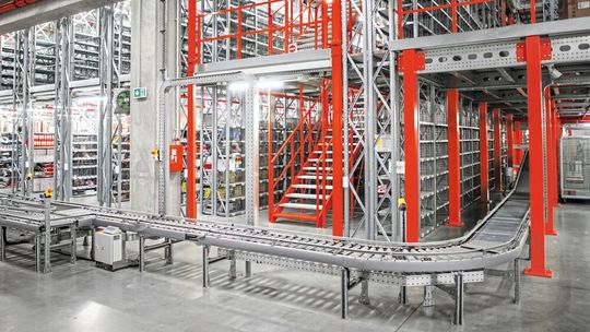 Meta-ILS sind Fördertechniklösungen in Verbindung mit den bewährten Meta-Regallösungen.(Bild:  Meta-Regalbau)