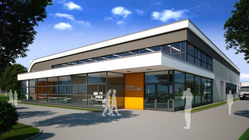 In der Smart Factory OWL können Unternehmen in einer realen IT- und Produktionsumgebung eigene Systeme und Abläufe optimieren. (Bild: Fraunhofer IOSB-INA)