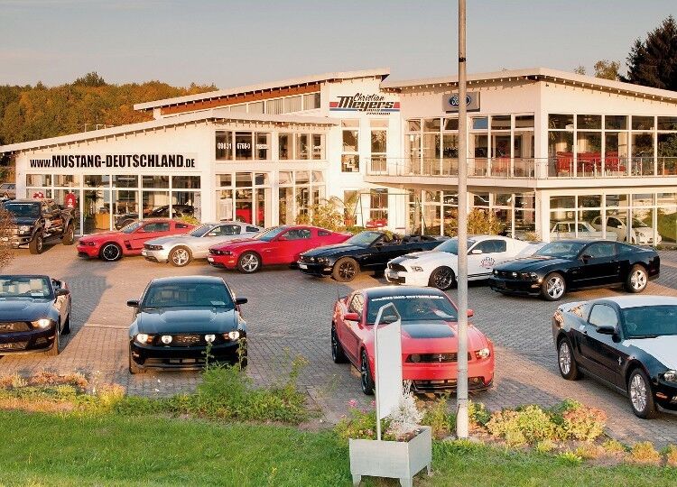 Christian Meyers Autozentrum ist im ehemaligen Ford- und Mazda-Autohaus der Eltern angesiedelt. (Foto: Auto Meyer)