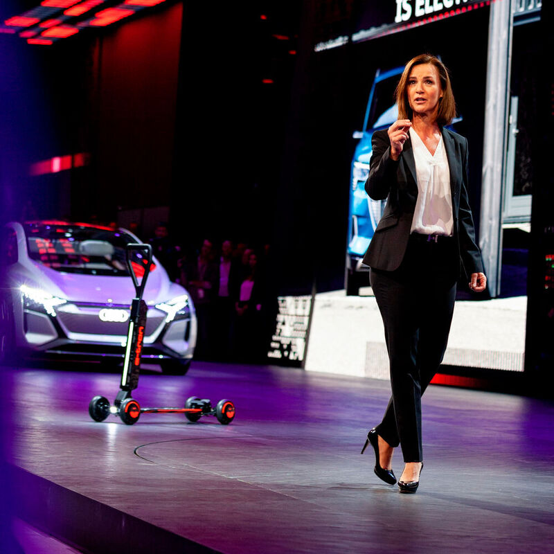 Für Audi-Vertriebsvorständin Hildegard Wortmann ist die Digitalisierung des eigenen Geschäfts in der Corona-Krise der Schlüssel zum Erfolg.