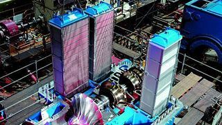 Bild 1: Im Radialverdichter mit offenem Laufrad als erste Stufe wird die Luft mehrfach abgekühlt, um eine optimale isotherme Verdichtung zu erreichen. (Archiv: Vogel Business Media)